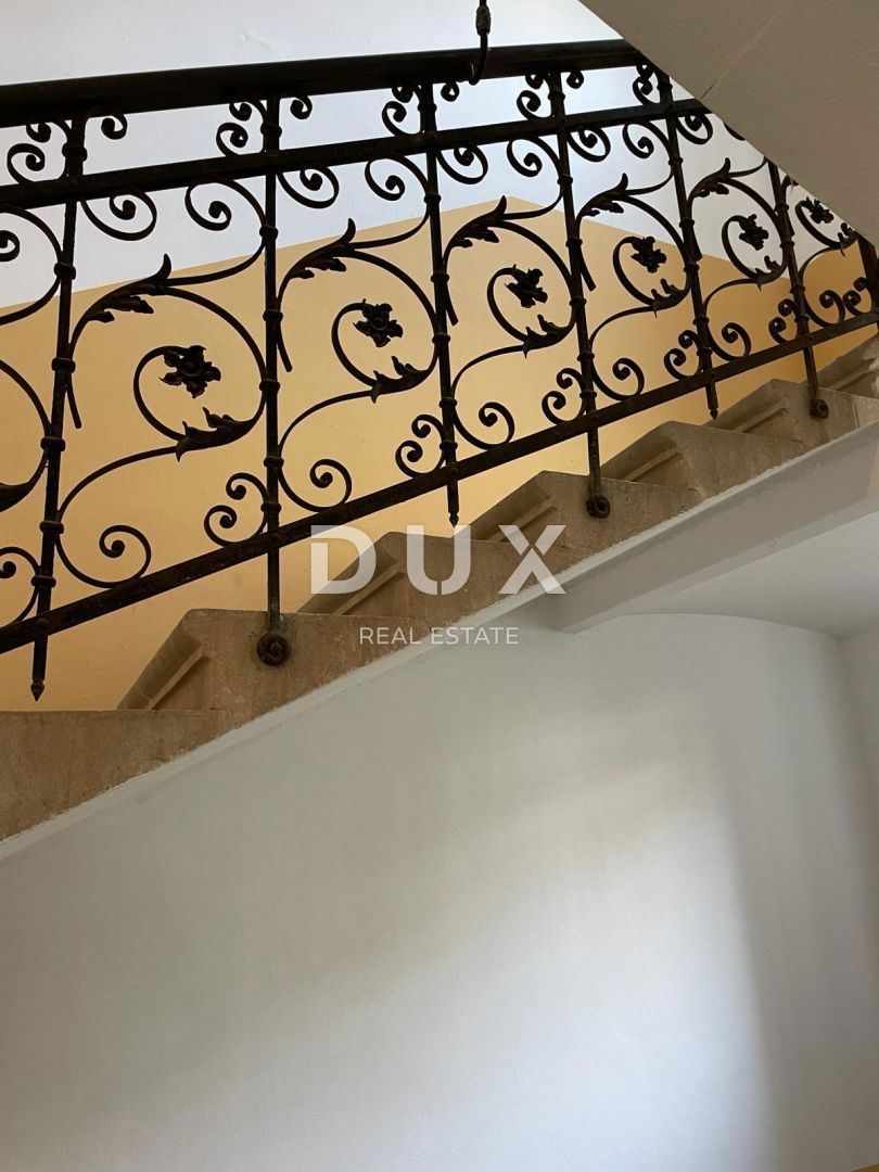 RIJEKA, BULEVARD - edinstveno 3s + kopalnica stanovanje v stari vili na ekskluzivni lokaciji! PRILOŽNOST!