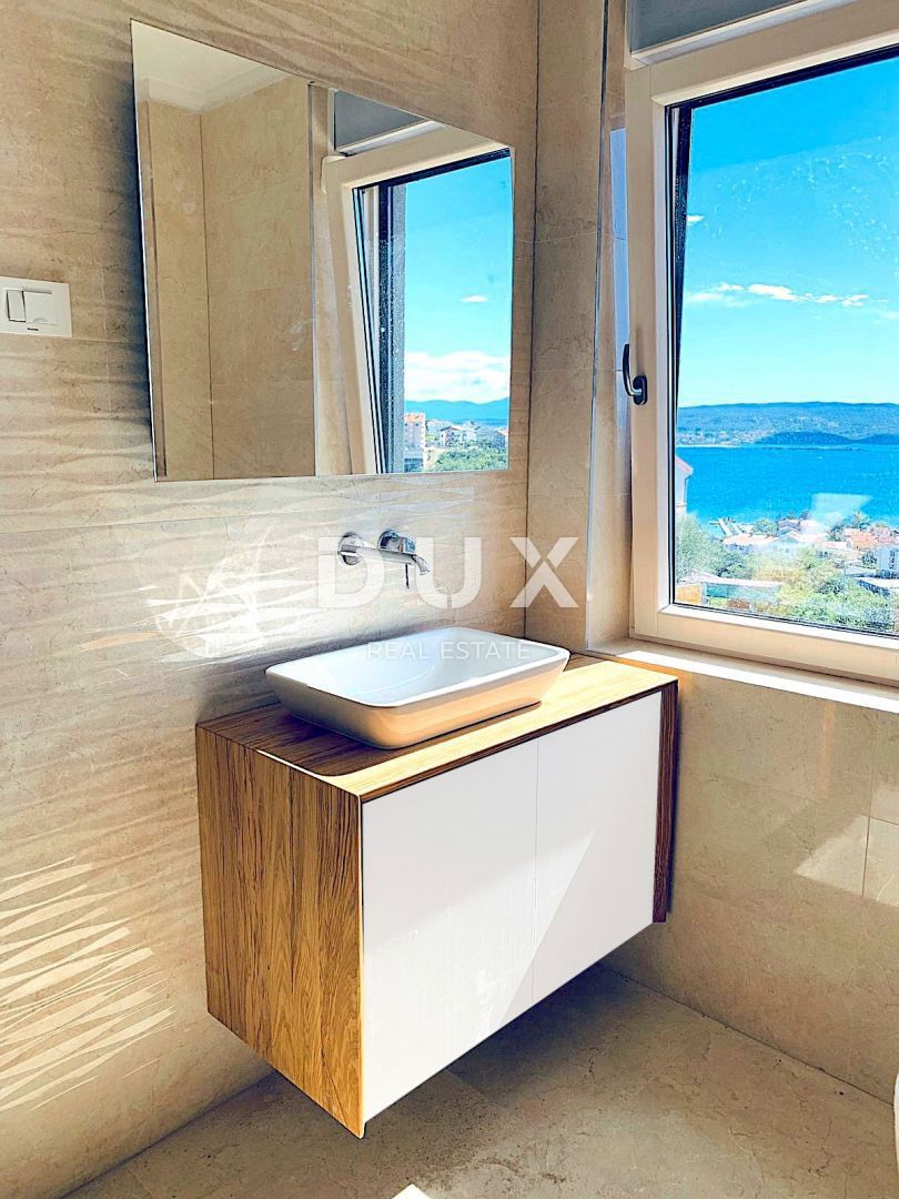 CRIKVENICA - Stanovanje v pritličju z vrtom!