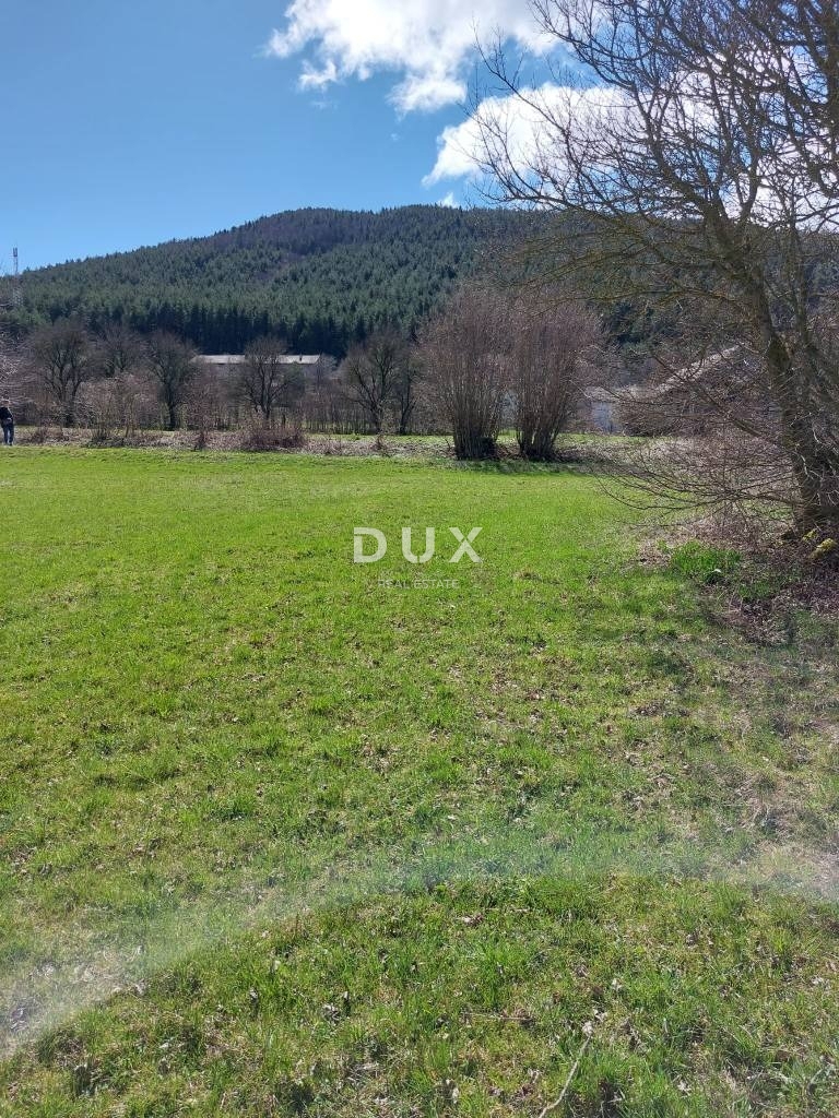 OTOČAC, VRHOVINE - Zazidljivo zemljišče, 1385 m2