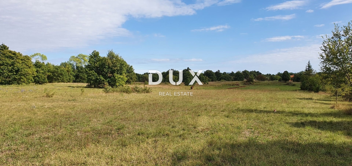 ISTRA, LABIN - Privlačno gradbeno zemljišče v mirni istrski vasici