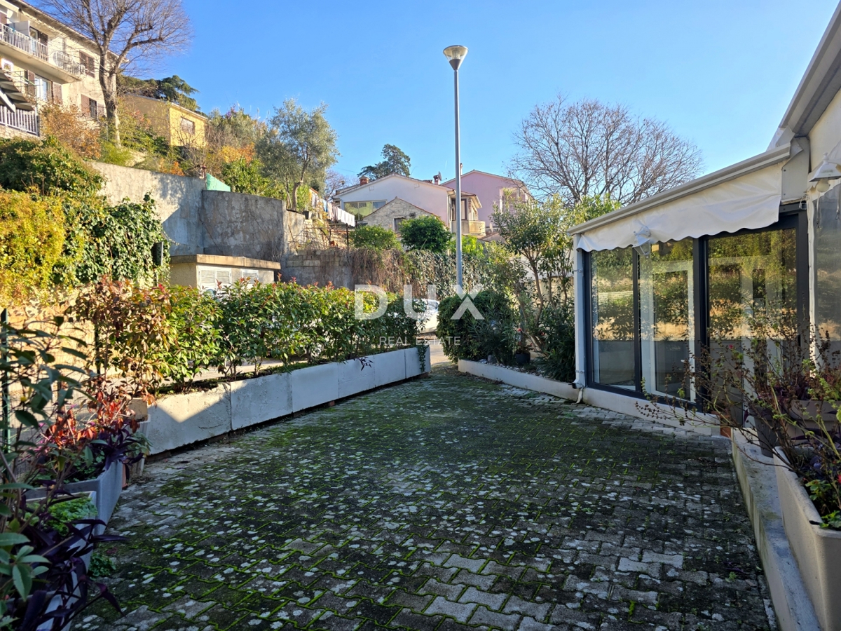 Poslovni prostor Rabac, Labin, 94,88m2