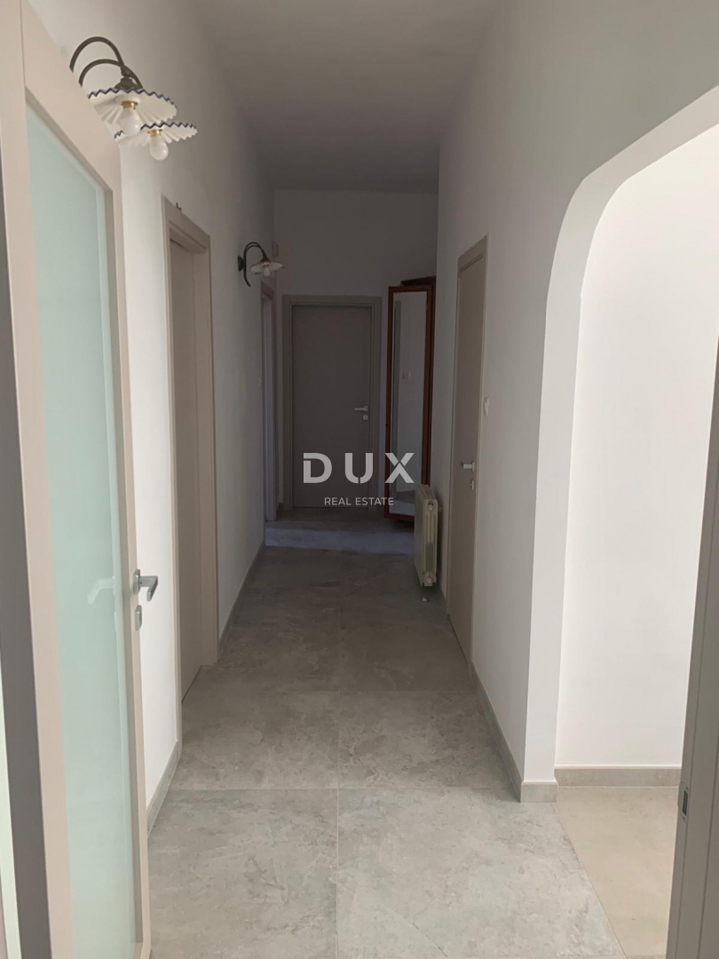 RIJEKA, PEĆINE - Novo prenovljeno 5-sobno stanovanje z balkonom in pogledom na morje