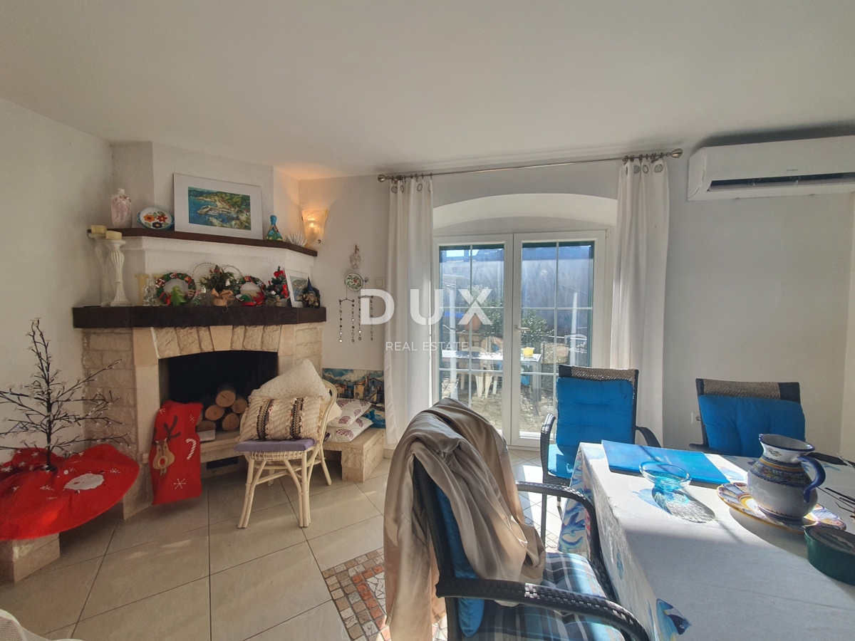 OTOK CRES, BELI - Čudovita samostojna hiša v rustikalnem slogu na odlični lokaciji