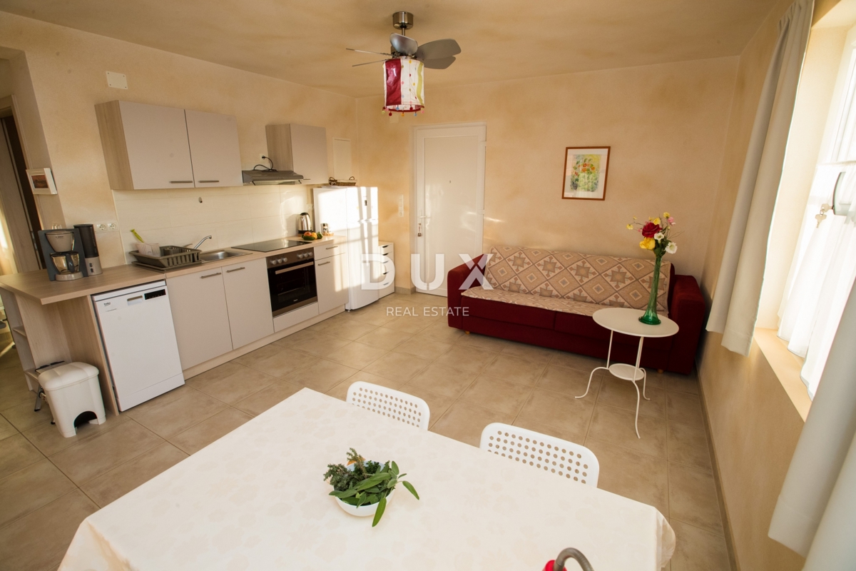 RAB, BARBAT – Ekskluzivna vila s panoramskim razgledom