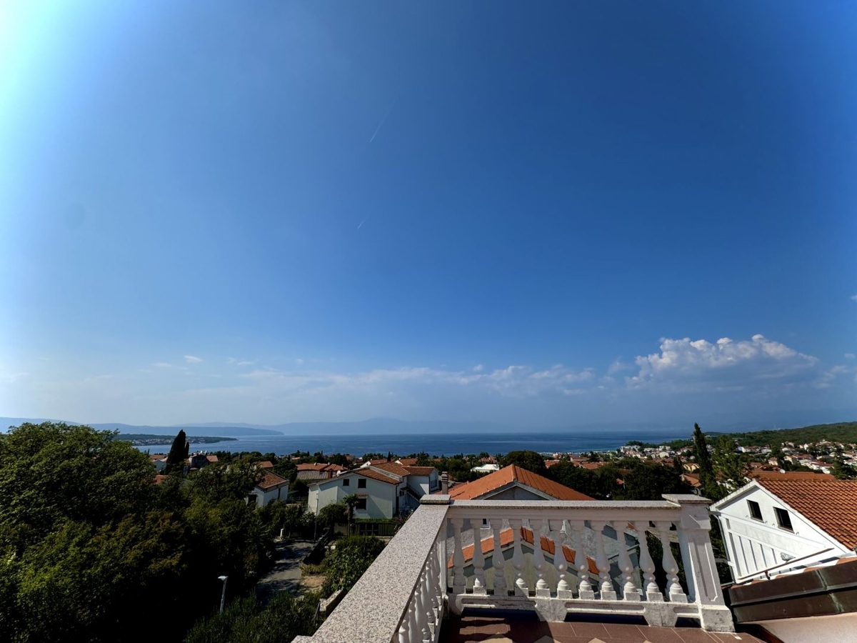 OTOK KRK, MALINSKA - lep apartma s pogledom na morje