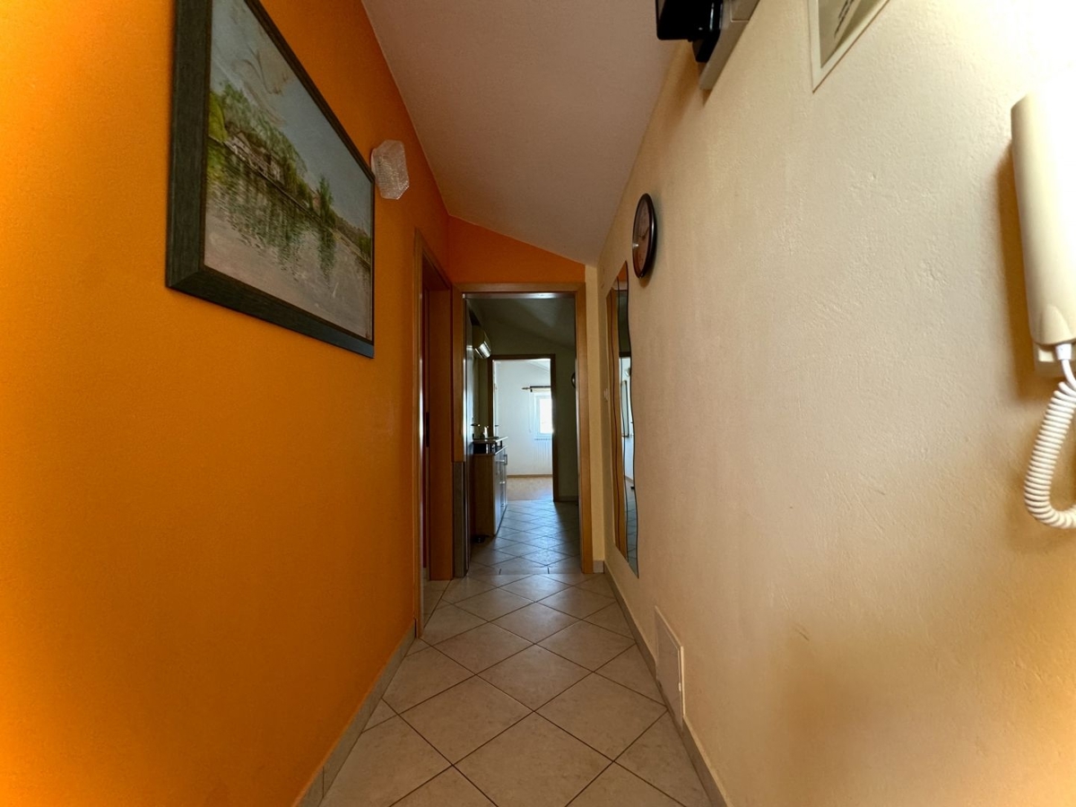 OTOK KRK, MALINSKA - lep apartma s pogledom na morje