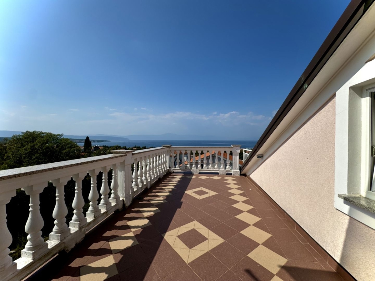 OTOK KRK, MALINSKA - lep apartma s pogledom na morje