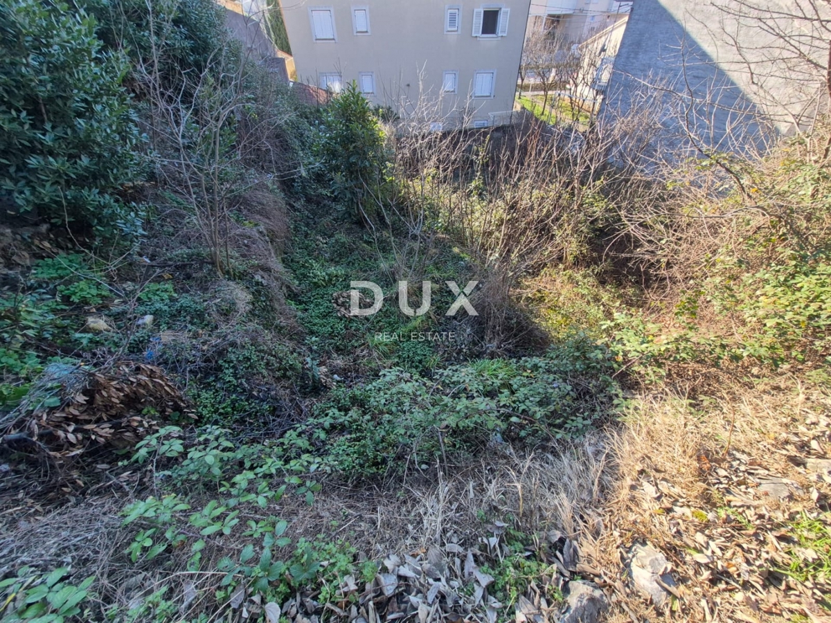 Zemljišče Novi Vinodolski, 285m2