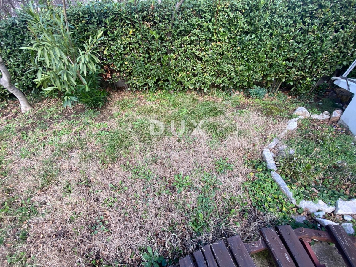 Hiša Smokvica Krmpotska, Novi Vinodolski, 230m2