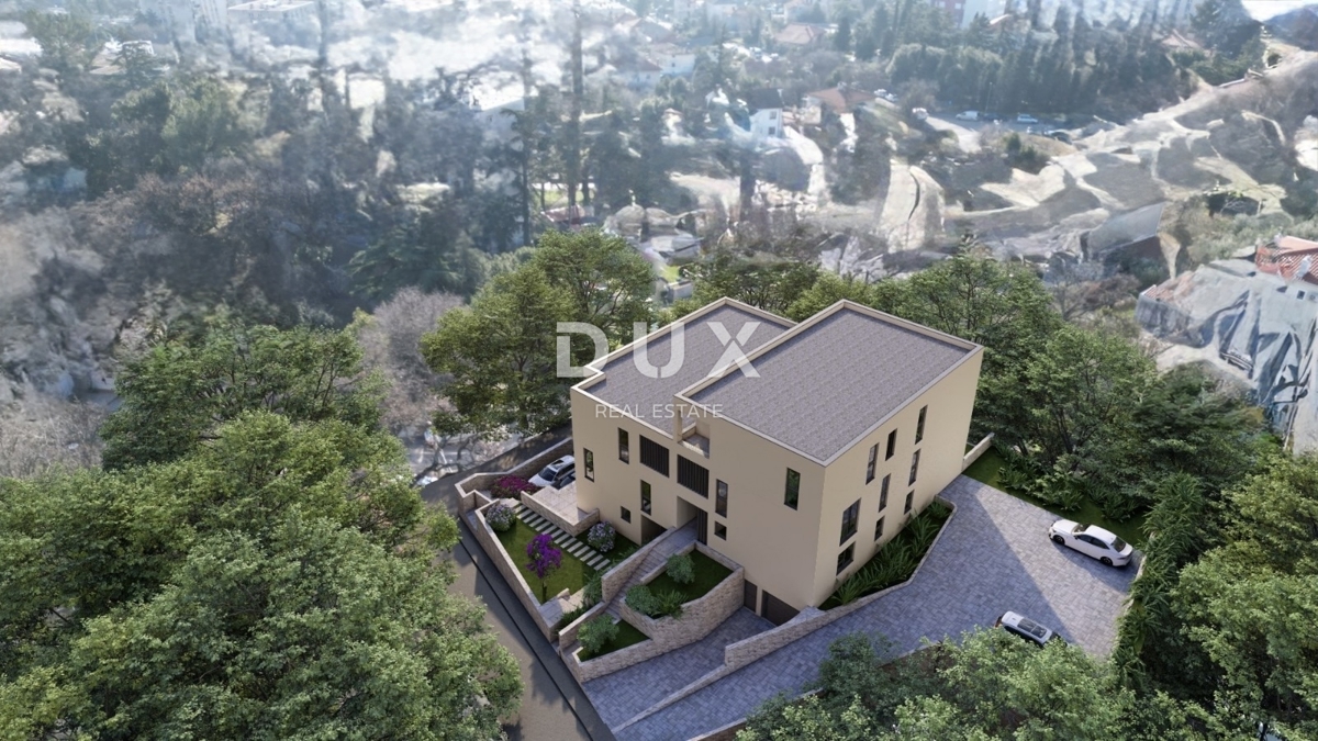 RIJEKA, KRIMEJA - Intimno 3 spalnice + dnevna soba, 100 m2 vrta, razgled, dve garaži in eno zunanje parkirno mesto