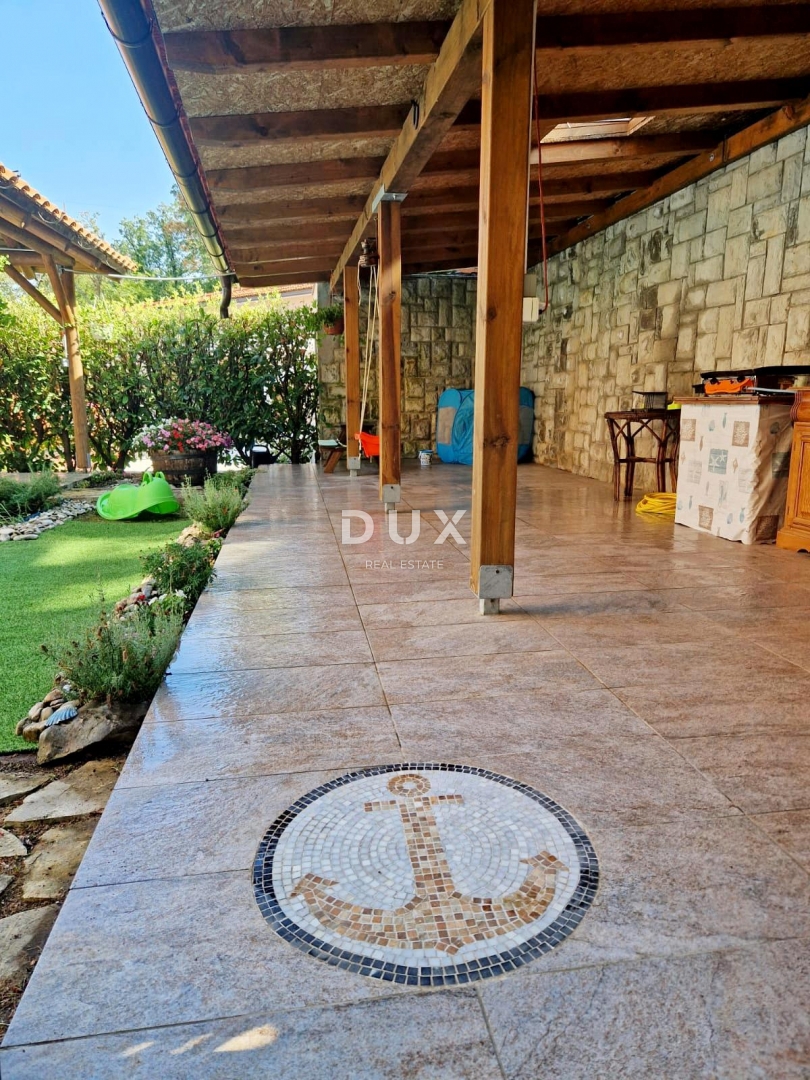 OPATIJA, OPRIĆ - Pogled na morje in vrt za uživanje, 2 spalnici 74m2