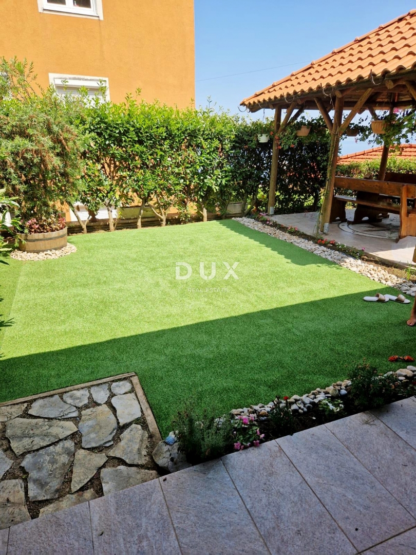 OPATIJA, OPRIĆ - Pogled na morje in vrt za uživanje, 2 spalnici 74m2