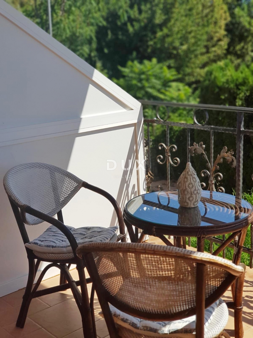 OPATIJA, OPRIĆ - Pogled na morje in vrt za uživanje, 2 spalnici 74m2