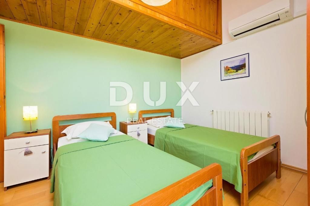 ISTRA, VIŠNJAN - Istrska avtentična hiša z bazenom in pogledom na morje