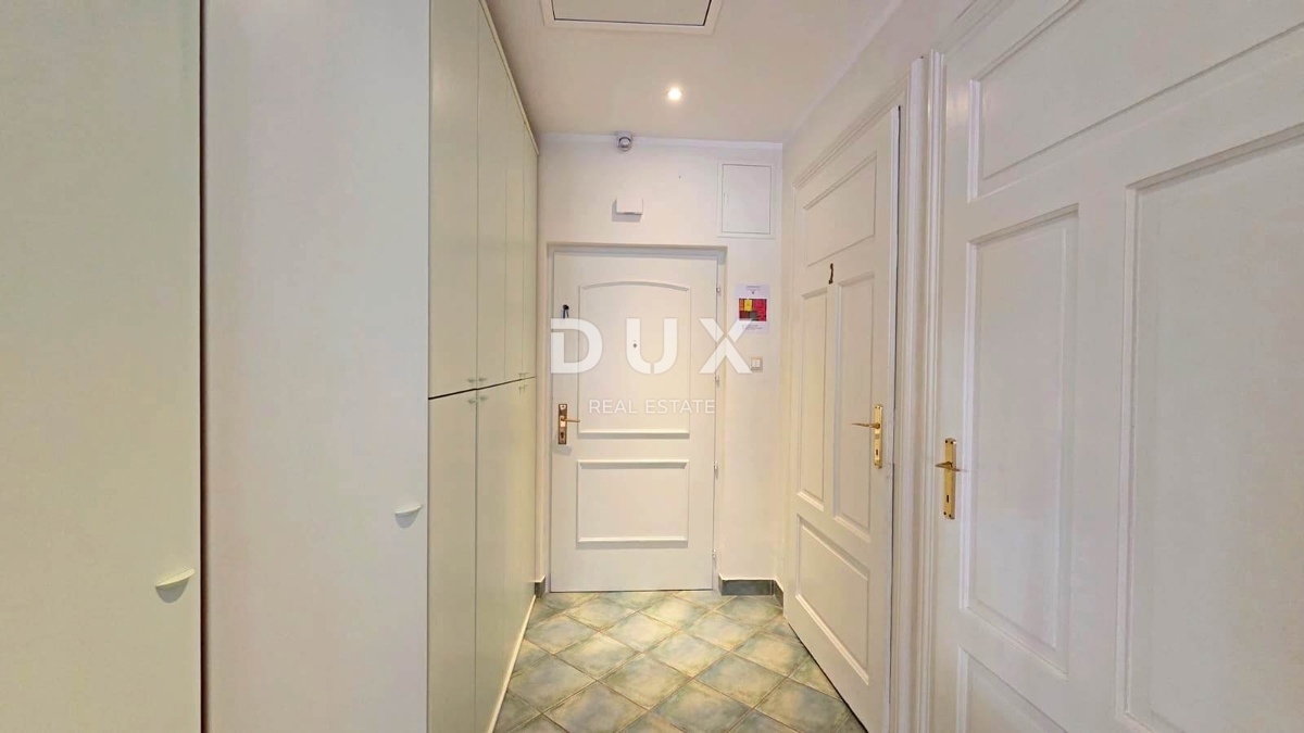 OPATIJA, CENTER - Elegantno stanovanje v središču Opatije, 150 m od morja, 3 spalnice, 109 m2