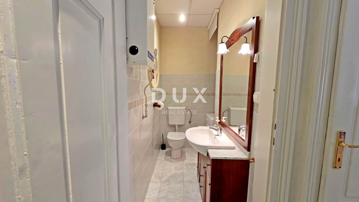 OPATIJA, CENTER - Elegantno stanovanje v središču Opatije, 150 m od morja, 3 spalnice, 109 m2