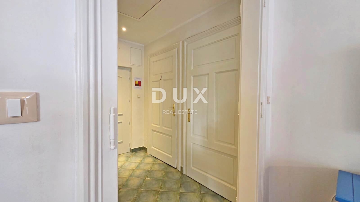 OPATIJA, CENTER - Elegantno stanovanje v središču Opatije, 150 m od morja, 3 spalnice, 109 m2