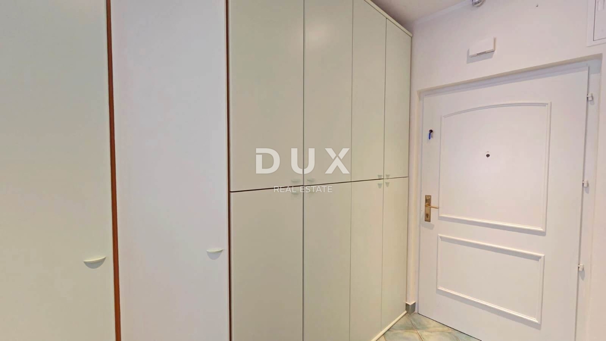 OPATIJA, CENTER - Elegantno stanovanje v središču Opatije, 150 m od morja, 3 spalnice, 109 m2