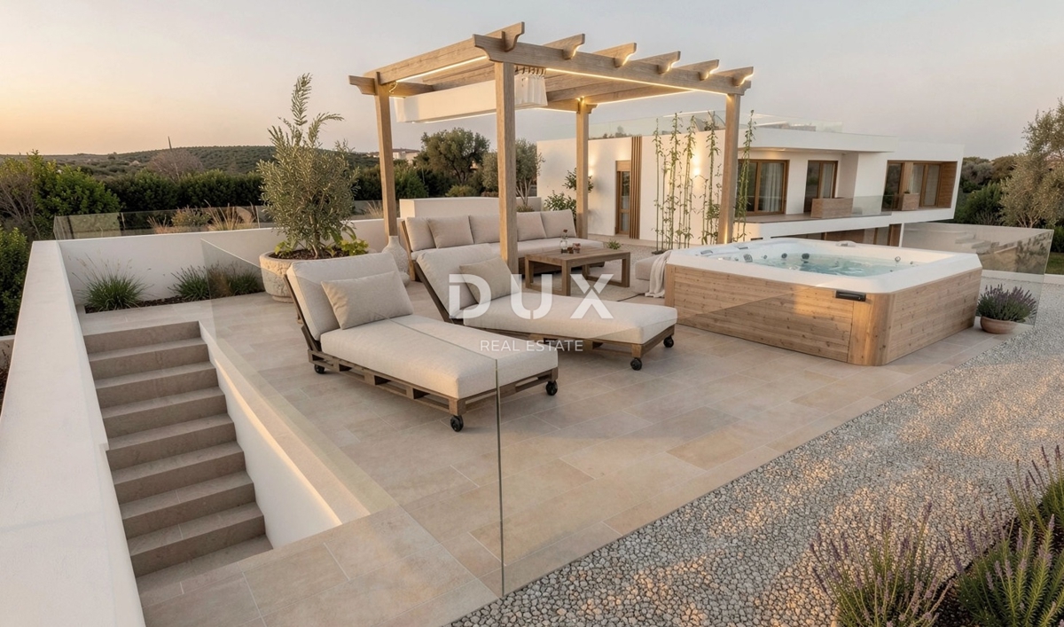 OPATIJA, LOVRAN - luksuzno penthouse stanovanje v novogradnji z bazenom, dvigalom, strešno teraso