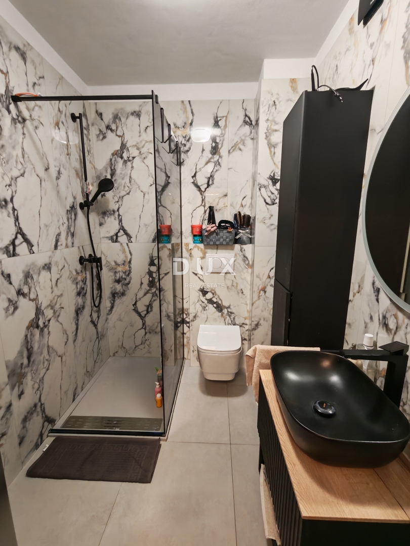 ISTRA, PULA - Dvostanovanjsko stanovanje 127 m2 na odlični lokaciji