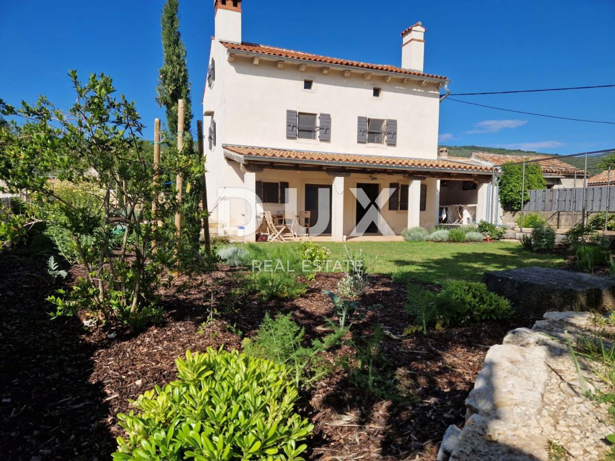 ISTRA, RABAC - Čarobno posestvo z dvema hišama v bližini morja