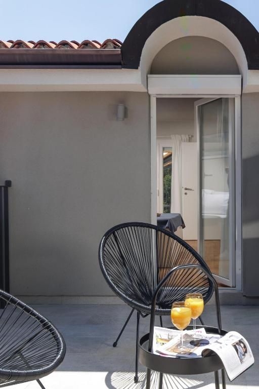 ISTRA, BRTONIGLA - Luksuzna hiša z bazenom