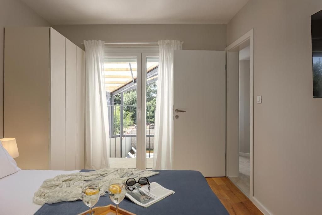 ISTRA, BRTONIGLA - Luksuzna hiša z bazenom