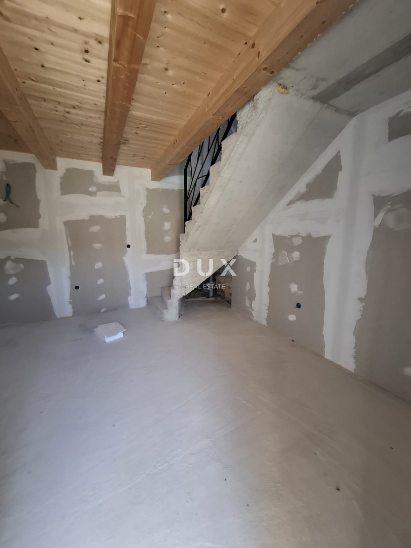 ISTRA, MARČANA - Kamnita hiša v fazi prenove!