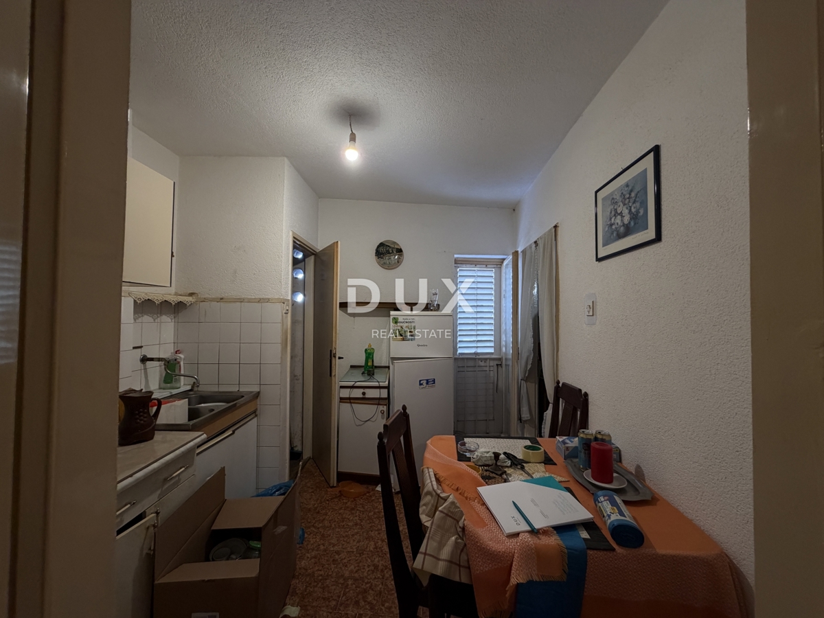 ZADAR, PELUOTOK - Apartma na odlični lokaciji, 100 m od obale!