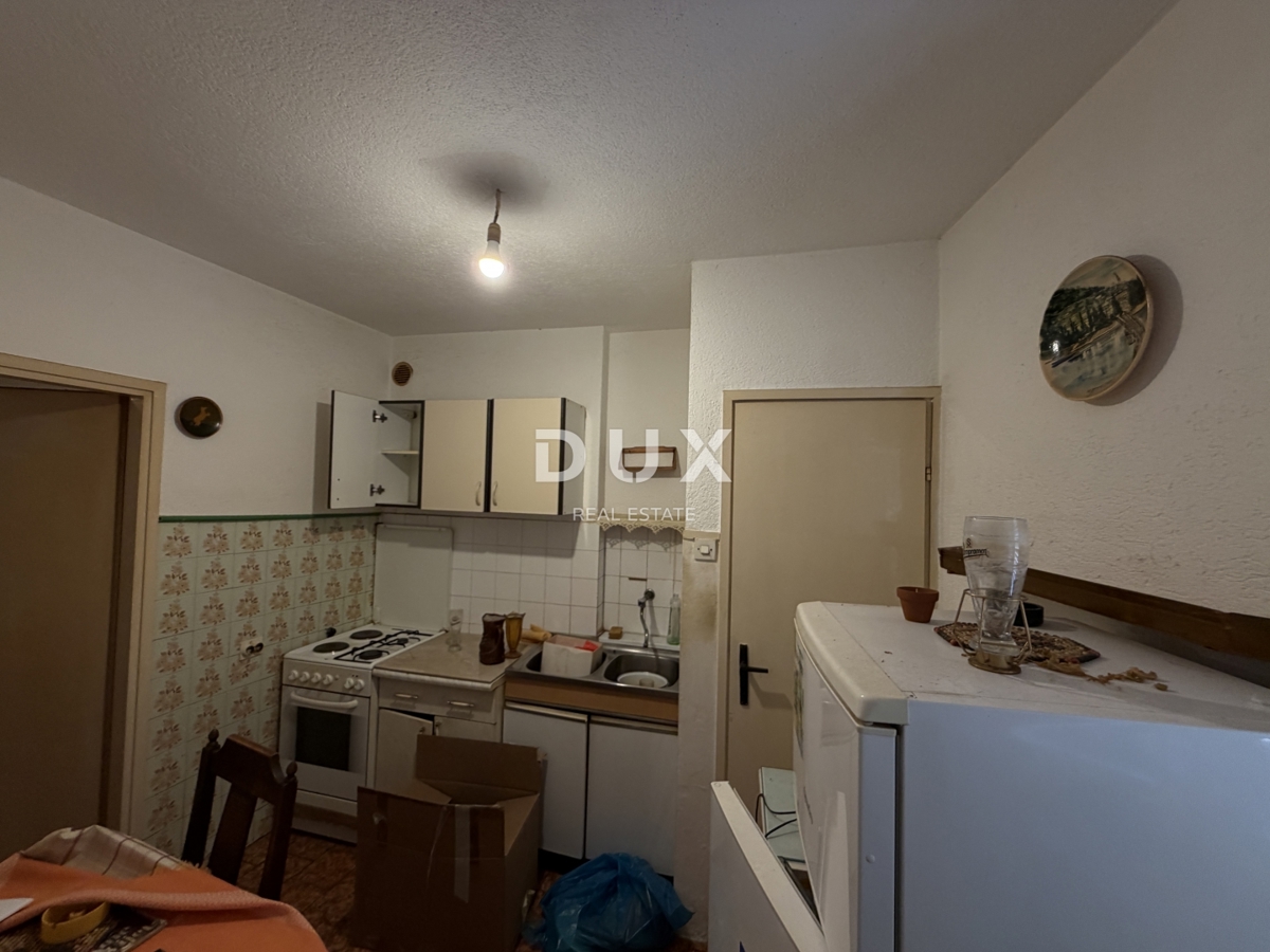 ZADAR, PELUOTOK - Apartma na odlični lokaciji, 100 m od obale!