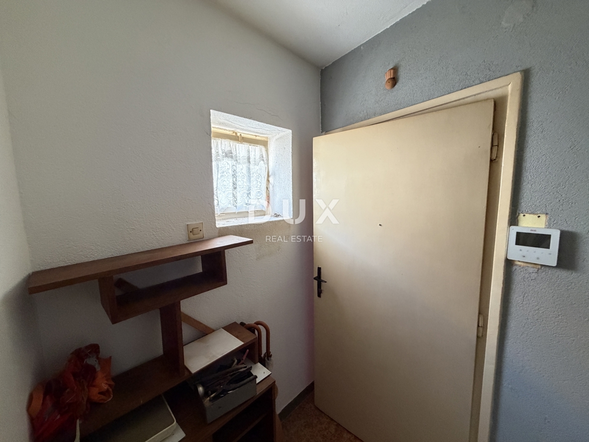 ZADAR, PELUOTOK - Apartma na odlični lokaciji, 100 m od obale!