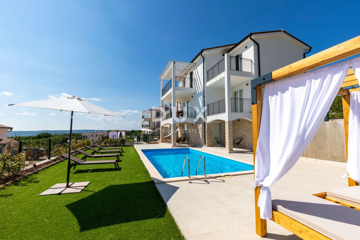 ISTRA, RABAC - Hiša z bazenom in pogledom na morje