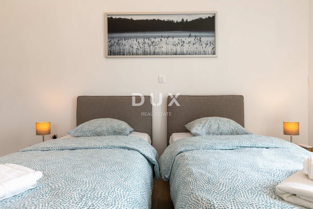 ISTRA, RABAC - Hiša z bazenom in pogledom na morje