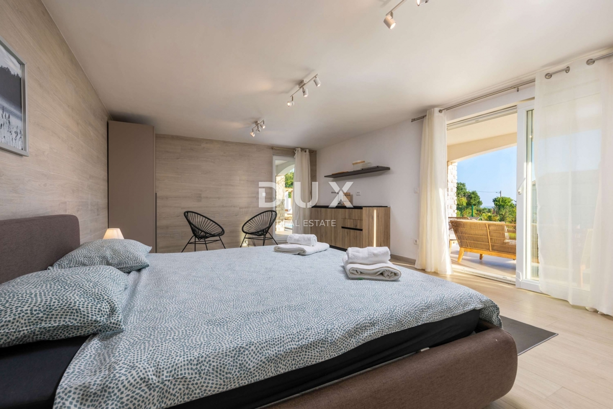 ISTRA, RABAC - Hiša z bazenom in pogledom na morje