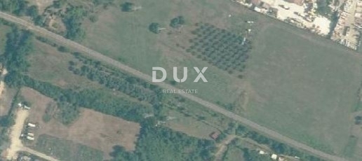 ISTRA, PULA - Zemljišče za komercialne namene 33.885 m²