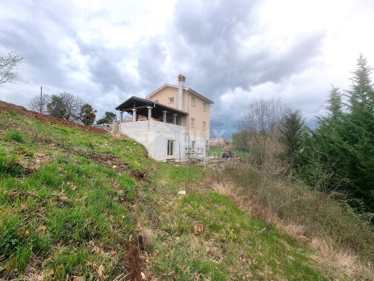 ISTRA, POREČ, okolica - Nova hiša z bazenom na prostranem vrtu, PRILOŽNOST !!!