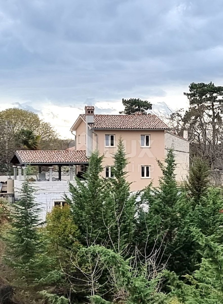 ISTRA, POREČ, okolica - Nova hiša z bazenom na prostranem vrtu, PRILOŽNOST !!!