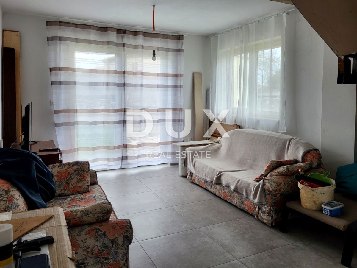 ISTRA, POREČ, okolica - Nova hiša z bazenom na prostranem vrtu, PRILOŽNOST !!!
