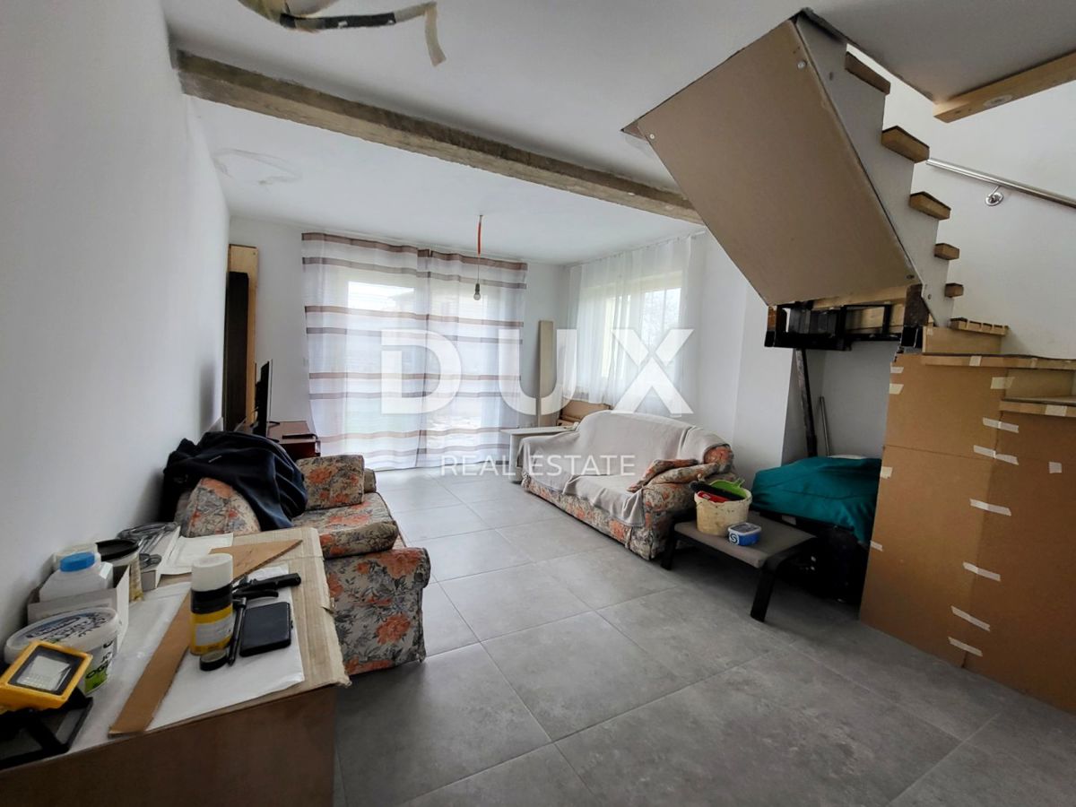 ISTRA, POREČ, okolica - Nova hiša z bazenom na prostranem vrtu, PRILOŽNOST !!!