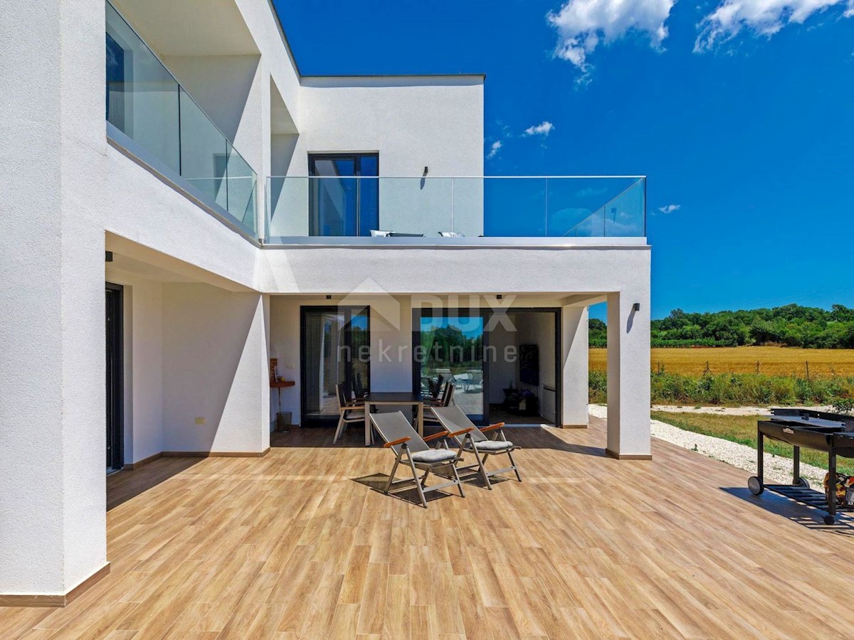 ISTRA, MARČANA - Udobna hiša z impresivnim vrtom