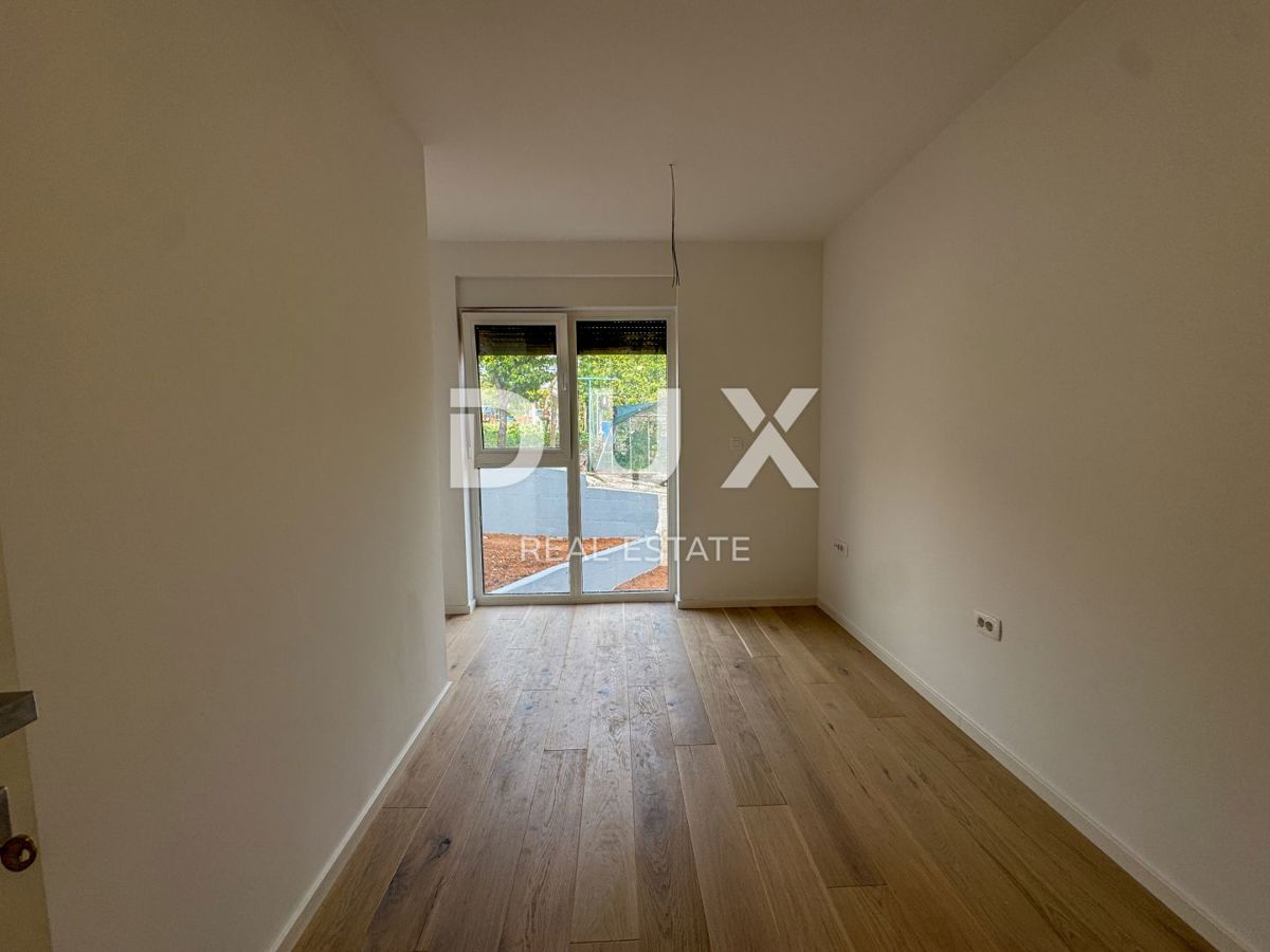 OPATIJA, PAVLOVAC - večje stanovanje 148m2, 3s, strešna terasa, novogradnja blizu Opatije, pogled