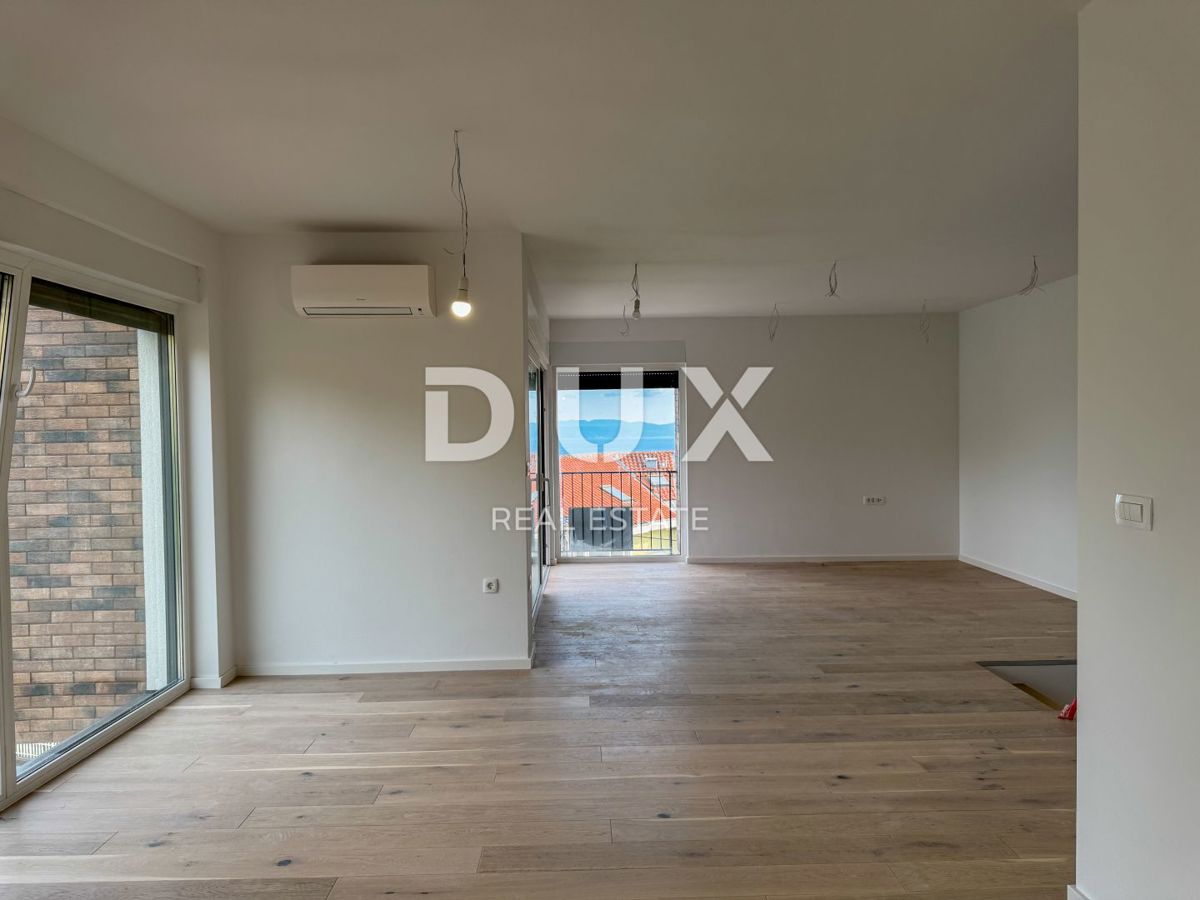 OPATIJA, PAVLOVAC - večje stanovanje 148m2, 3s, strešna terasa, novogradnja blizu Opatije, pogled
