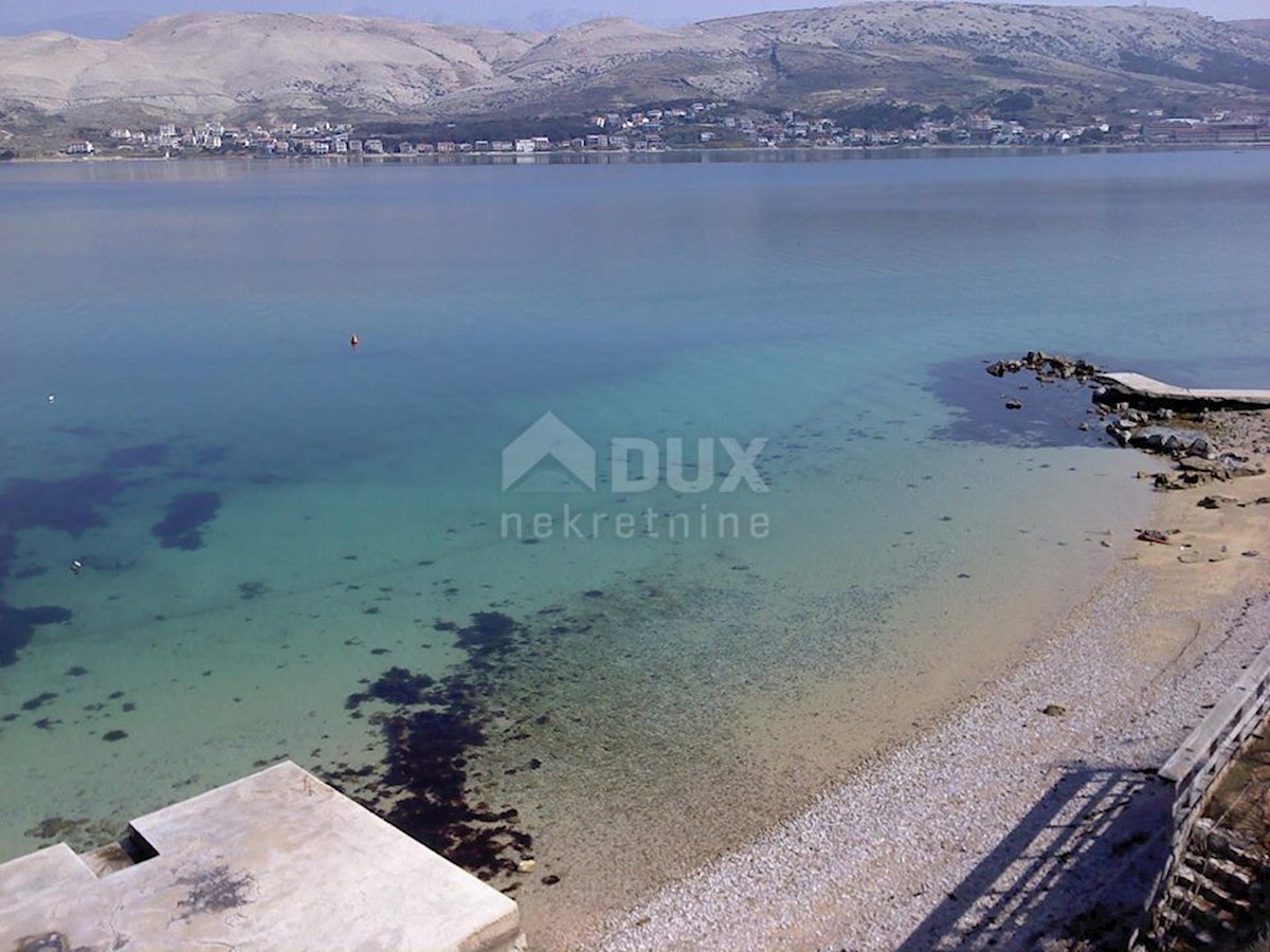 OTOK PAG, PAG - Prostoren hotel in vila 1. vrsta od morja