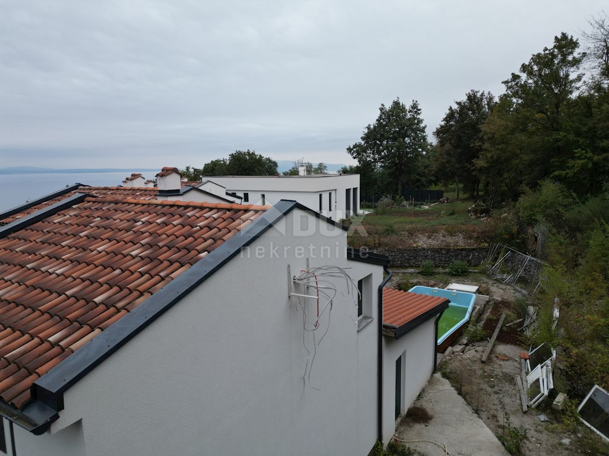 OPATIJA, IČIĆI, POLJANE- vrstne hiše 590m2, 5 enot s pogledom na morje in 2 bazena + okolica 700m2