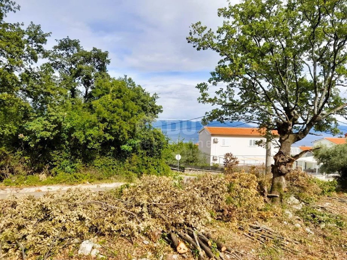 ISTRA, RABAC - Gradbeno zemljišče s pogledom na morje za več vil