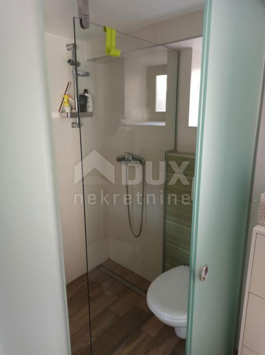 OTOK KRK, BAŠKA - Dvoetažni apartma blizu morja