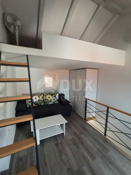 OTOK KRK, BAŠKA - Dvoetažni apartma blizu morja