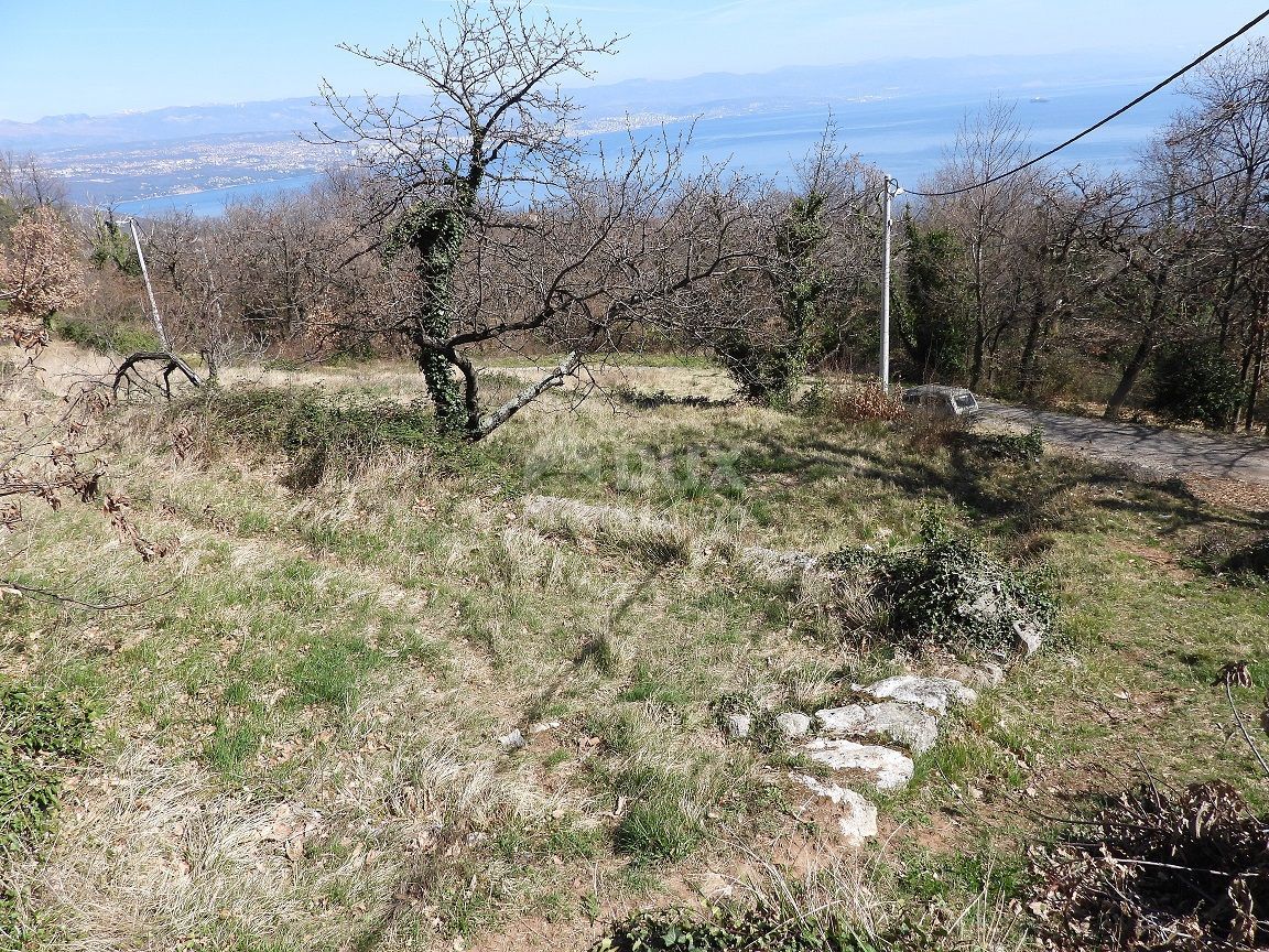 OPATIJA, LOVRAN, DOBREĆ - gradbeno zemljišče 1050m2 Z GRADBENIM DOVOLJENJEM!!!! in s pogledom na morje