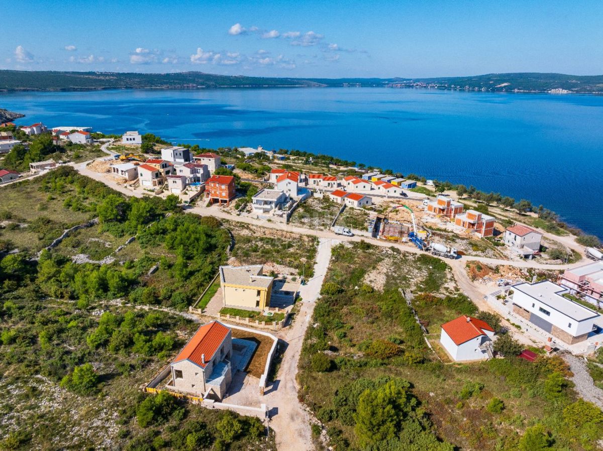 ZADAR, NOVIGRAD - Kvalitetna kamnita hiša 150 m od morja