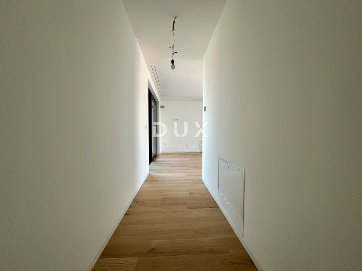 UMAG, CENTER - Stanovanje v luksuzni novogradnji, prva vrsta do morja